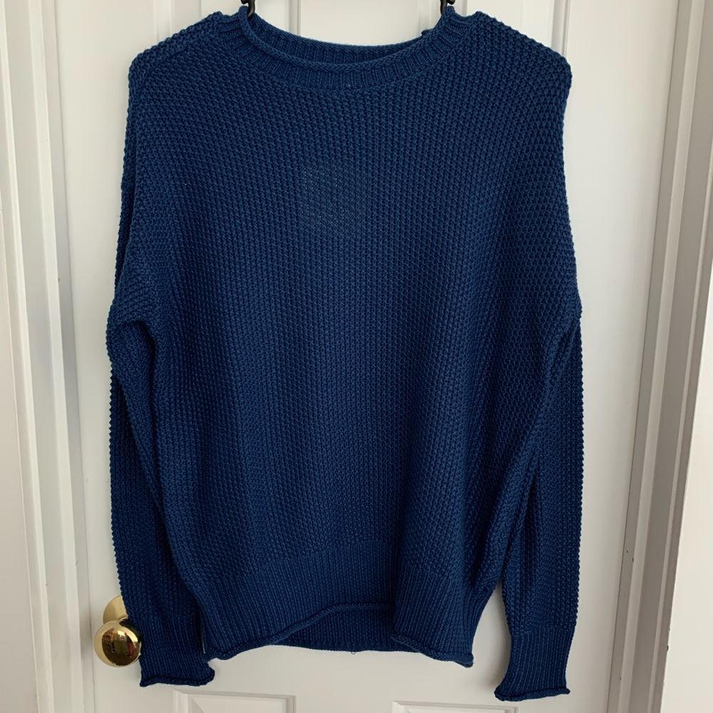 Jessica Simpson sweater